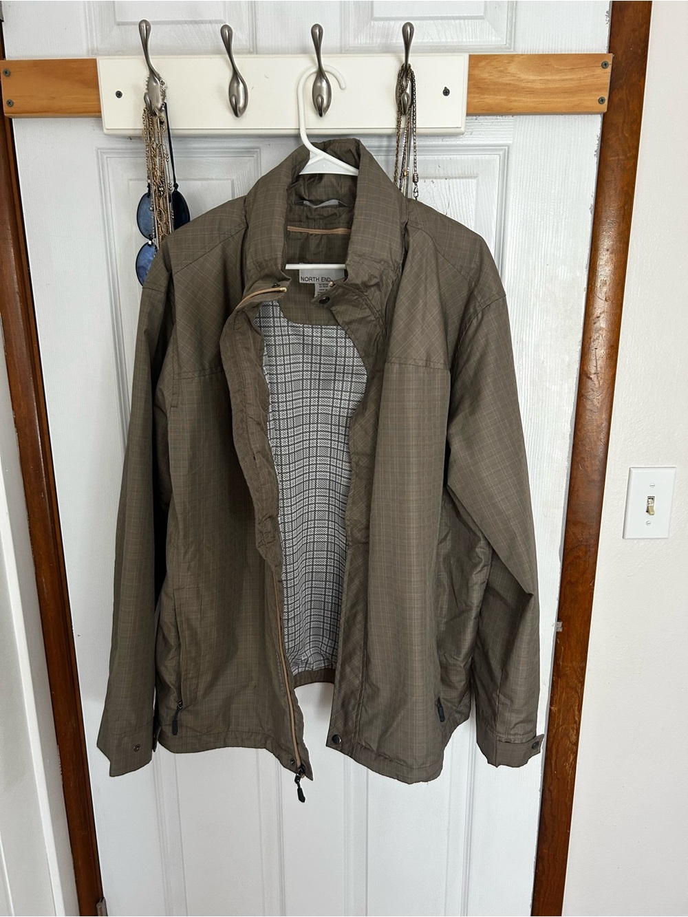 Lightweight Men's Olive Jacket
